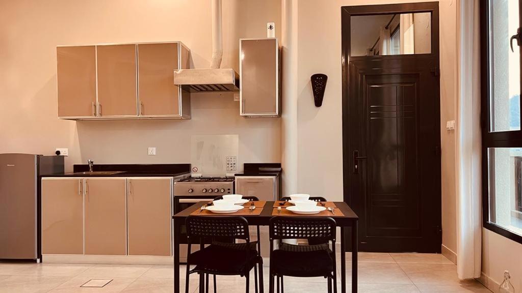 One Guest Place 2Bhk Apartments Near The Beach Маскат Екстериор снимка